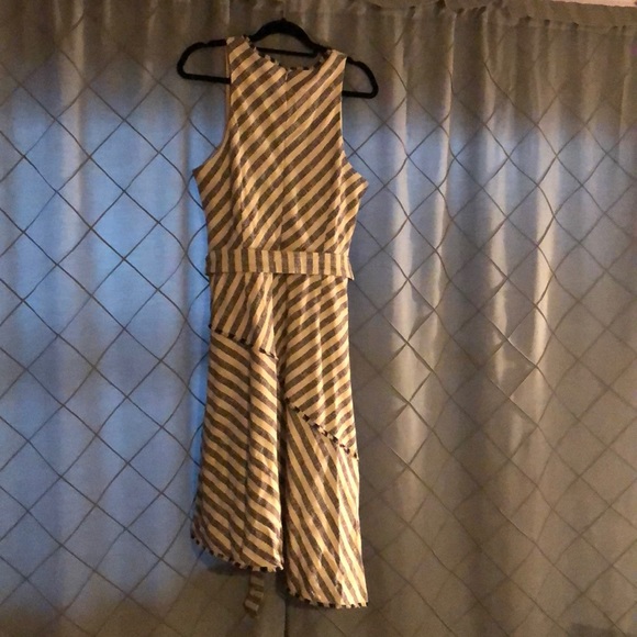 Tweed Asymmetrical fit and flare dress - Picture 6 of 8